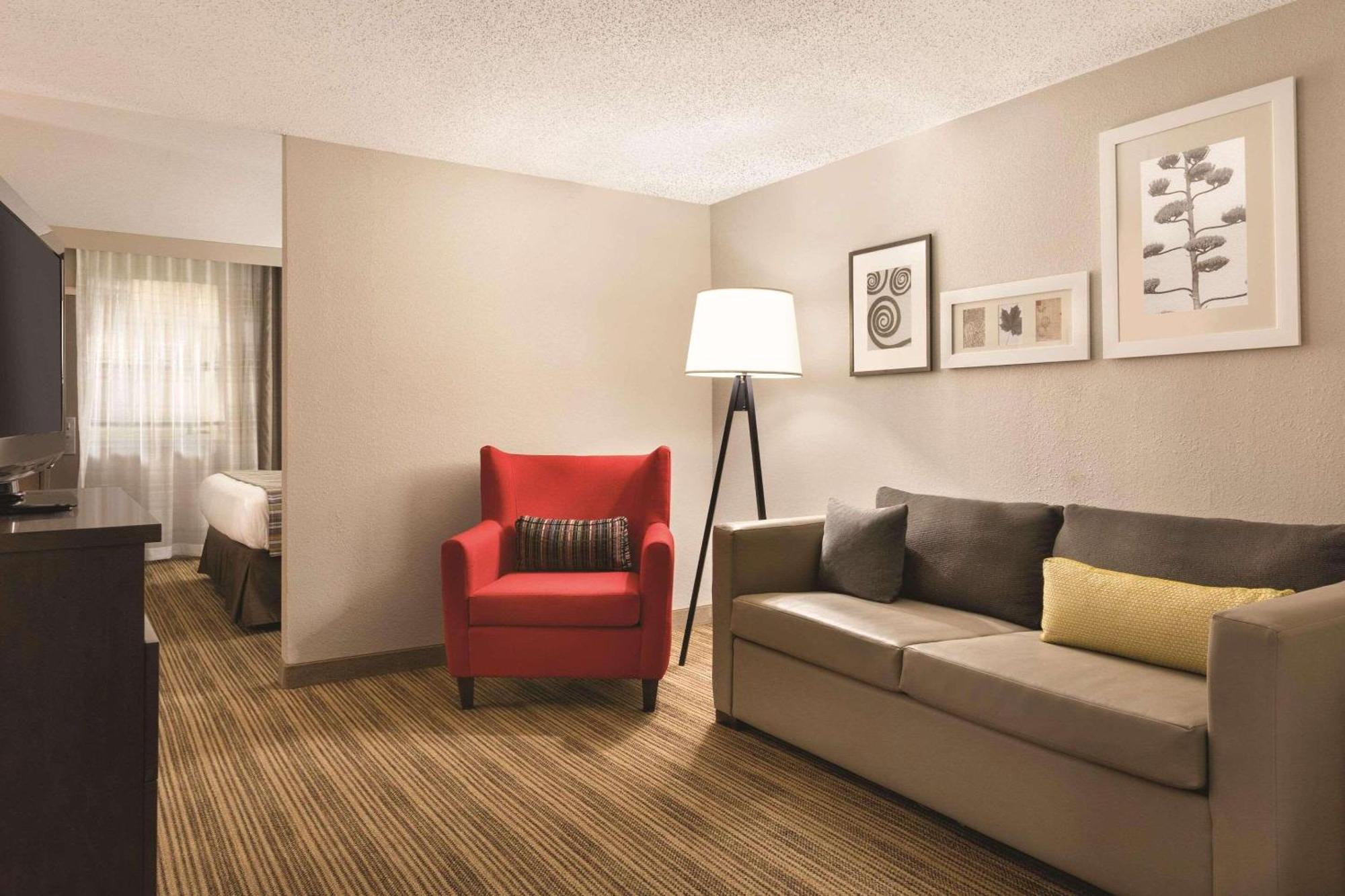Country Inn & Suites By Radisson, Fergus Falls, Mn מראה חיצוני תמונה