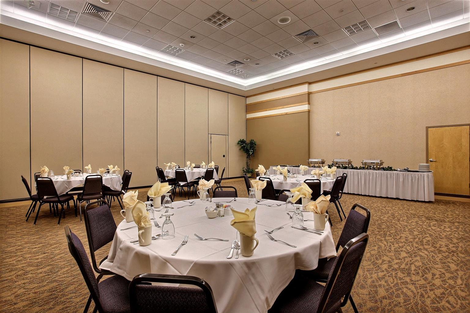Country Inn & Suites By Radisson, Fergus Falls, Mn מסעדה תמונה